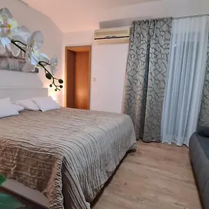 Couette-café Sobe/rooms Riva, Zadar