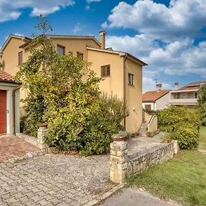 apartments-ruzica-porec.in-istria.net/