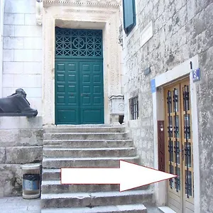 Maison d'hôtes Base ***